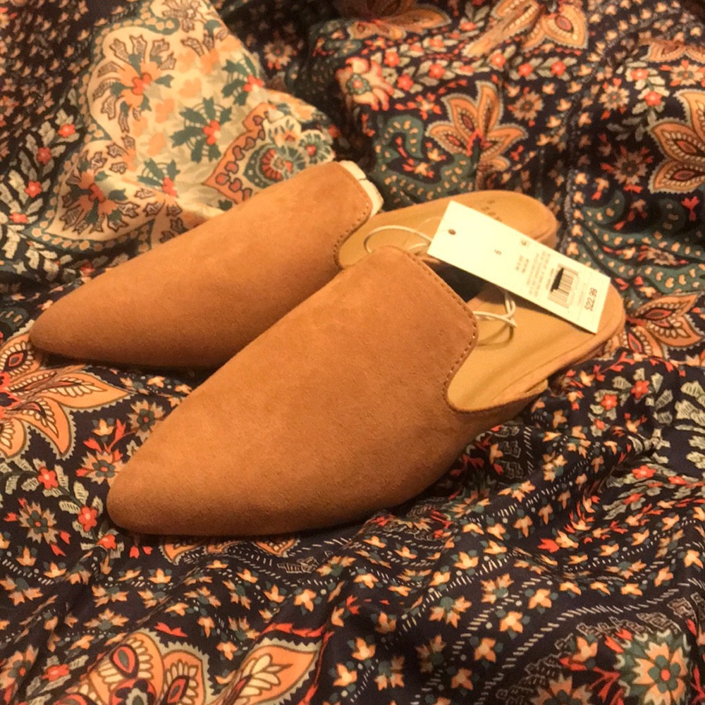 Pink pointed mules